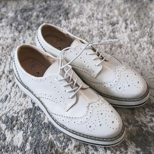 Women's platform lace up oxfords